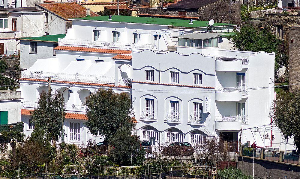 Hotel Caruso Massa Lubrense Extérieur photo