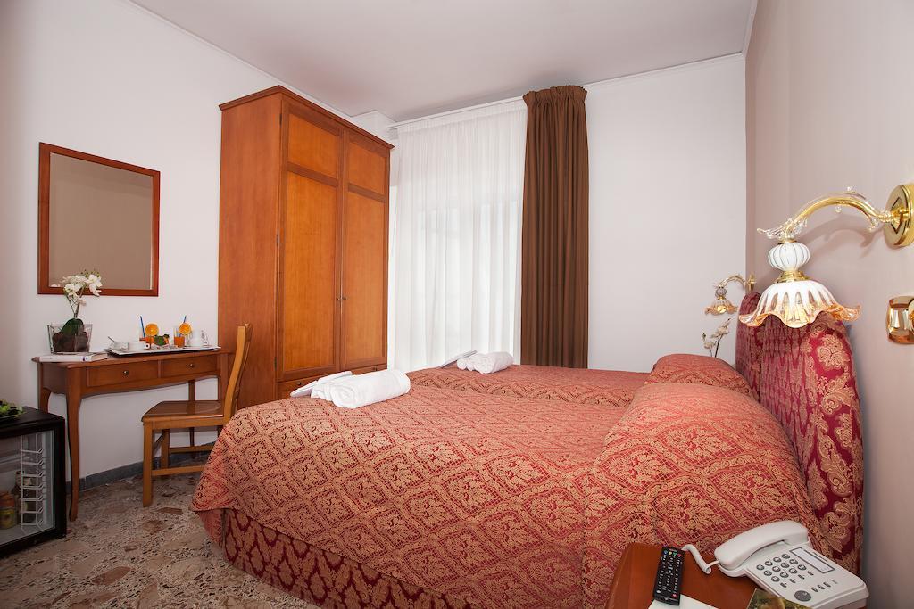 Hotel Caruso Massa Lubrense Extérieur photo