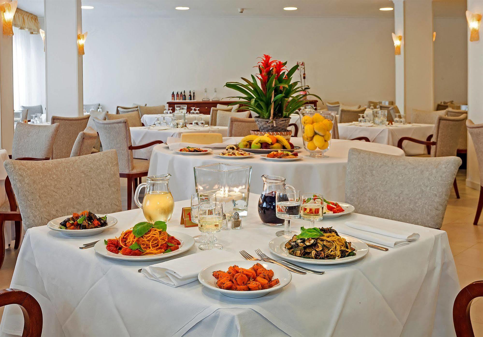Hotel Caruso Massa Lubrense Extérieur photo