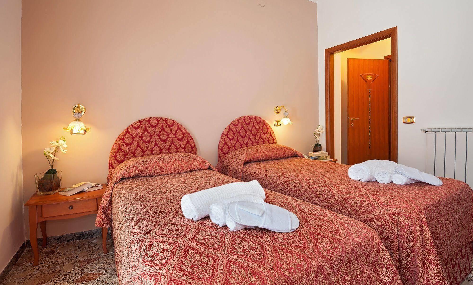 Hotel Caruso Massa Lubrense Extérieur photo